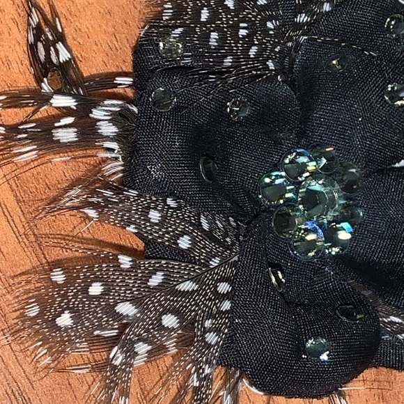 Tarina Tarantino Black and White Feather Rhinestone Flower Clip - Picture 5 of 7